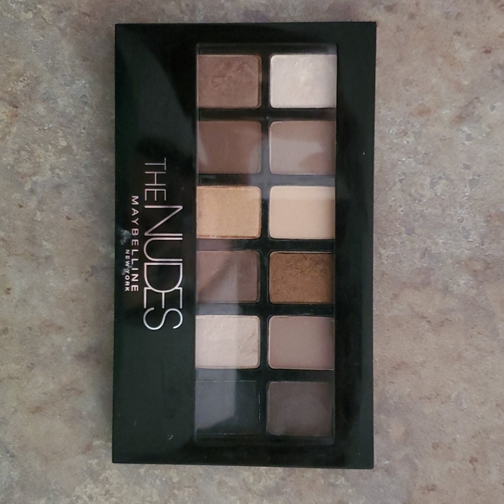 Maybelline Eye Shadow The Nudes Pallette
